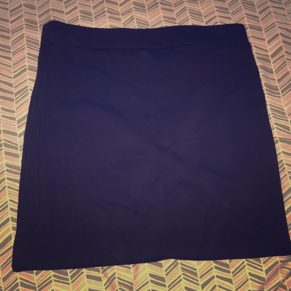 Black pencil skirt